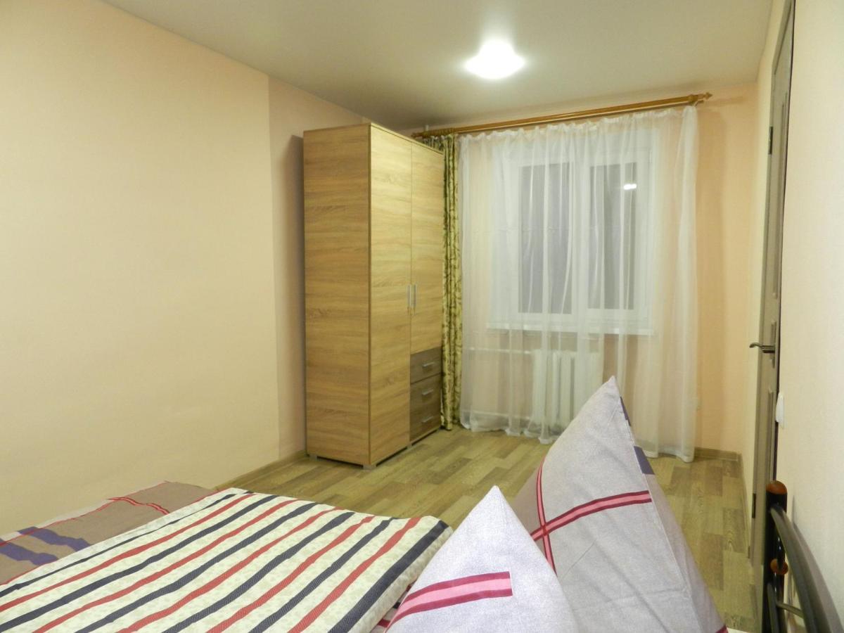 3-Room Apartment Near Inturist On Sobornyi Avenue 156, By Grandhome Zaporizhia Exteriör bild